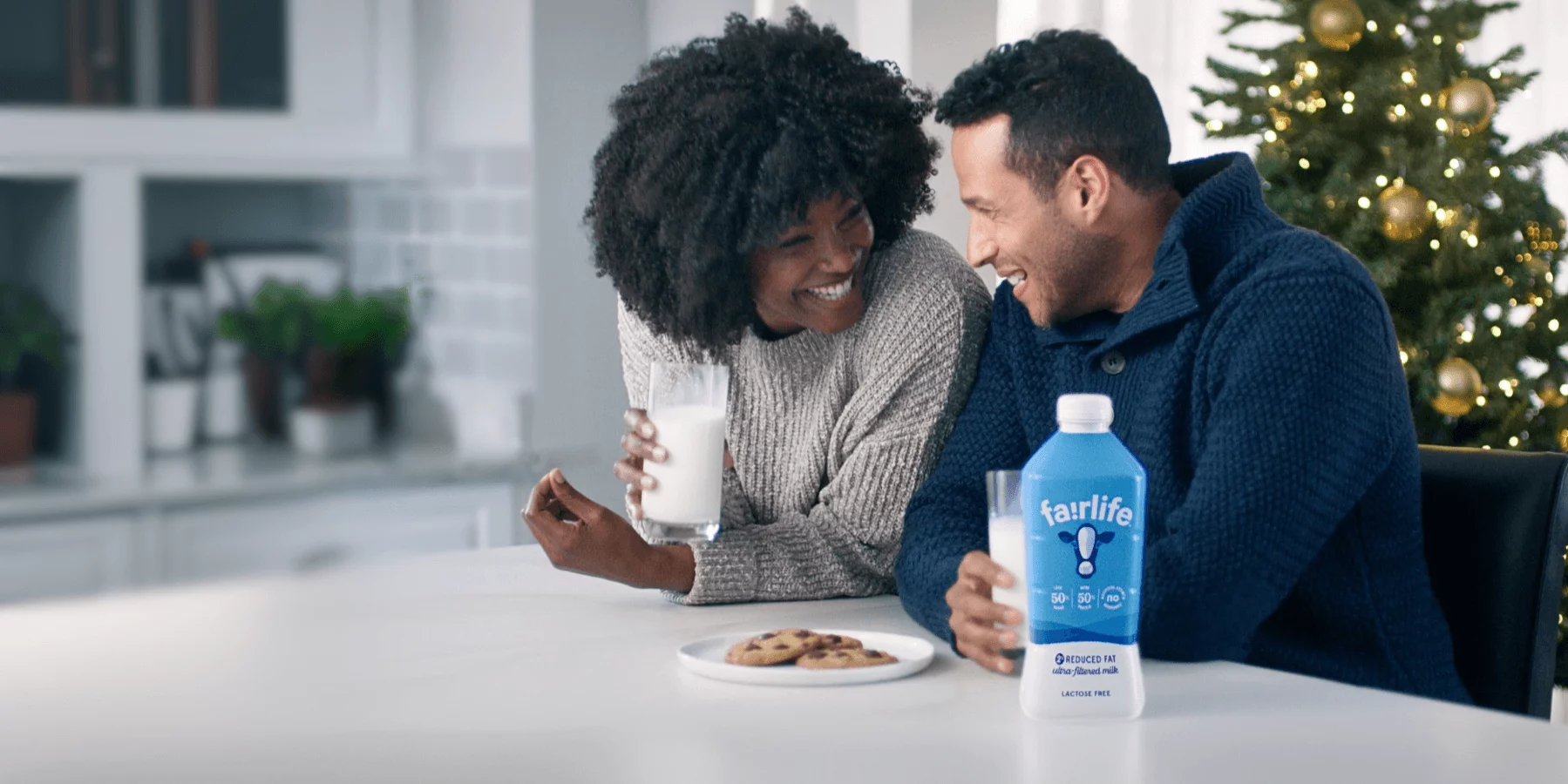 family eating cookies with fairlife ultra-filtered milk